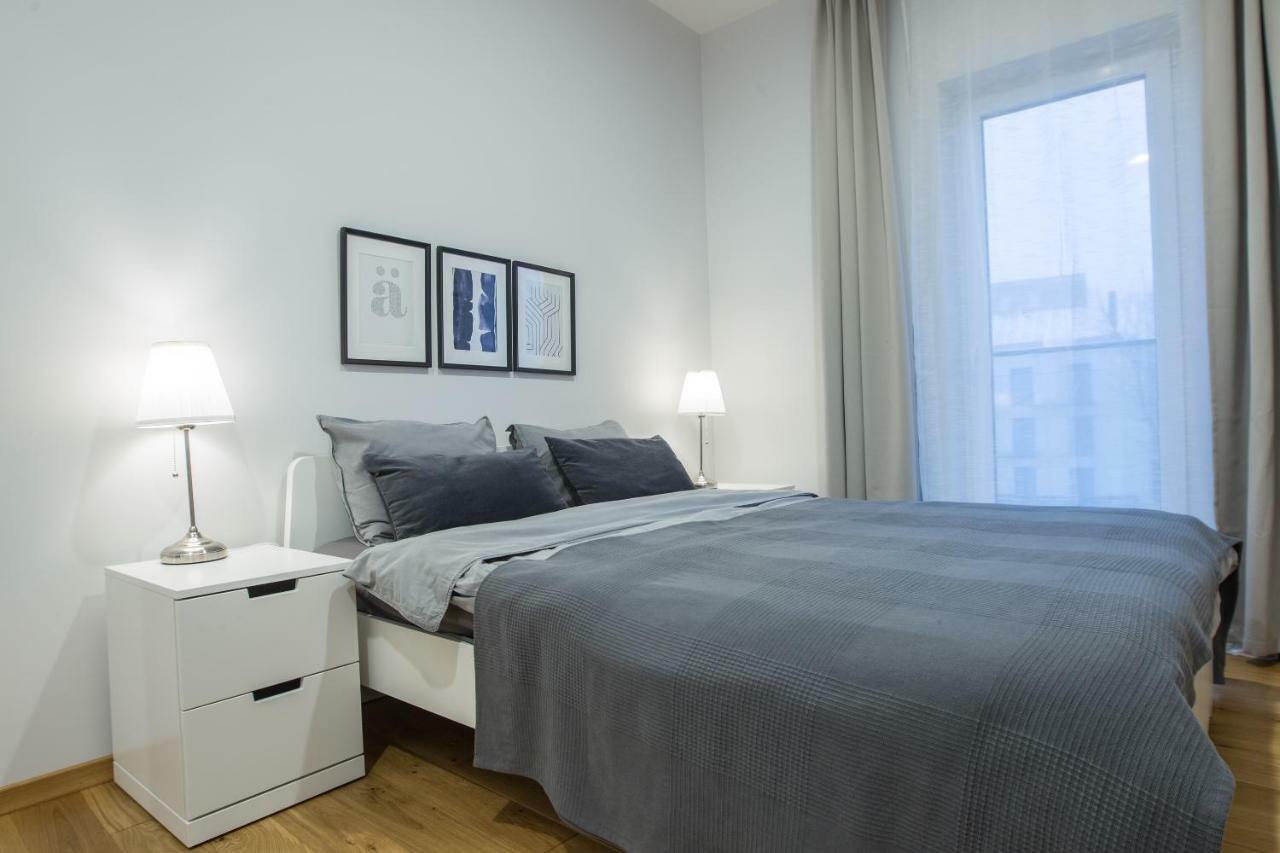 Bright 1Bd Apartment In Old Town By Hostlovers Kaunas Bagian luar foto